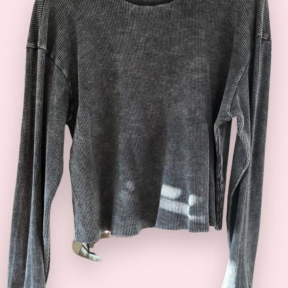 Tillys Women's Grey Shirt